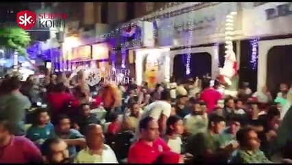 شاهد رقص الجماهير في وسط البلد بين شوطي مباراة مصر والكونغو