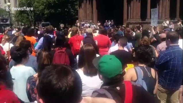 Wayfair employees walk out after company sells beds for detained migrant children