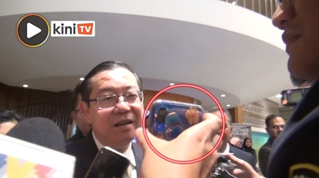 Wartawan tunjuk isu ayat Cina di pejabat, ini respon Guan Eng