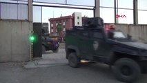 ŞIRNAK CİZRE'DE POLİS ARACINA SALDIRIYA 8 GÖZALTI