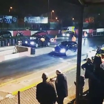 VÍDEO: Esto pasa cuando quieres hacer una salida rápida con un Corolla….