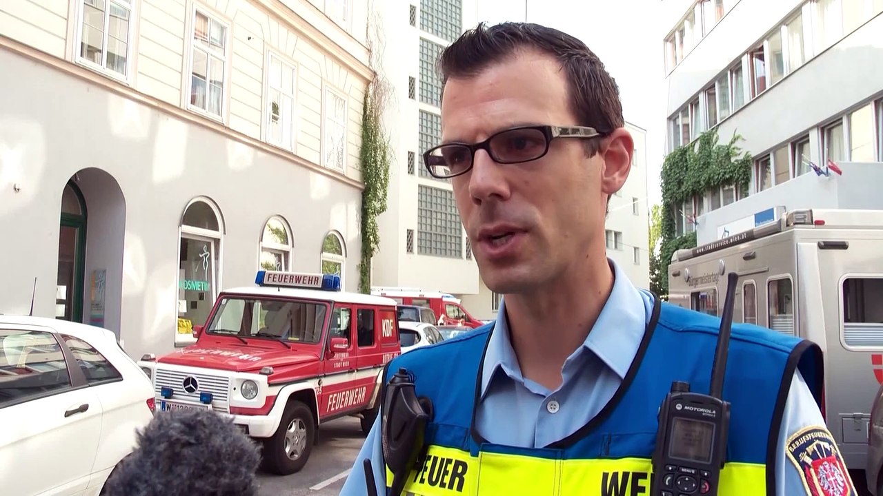 Hauseinsturz in Wien: Suche nach vermisster Person