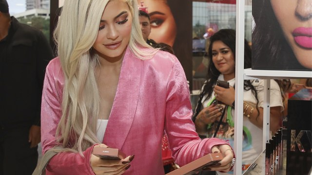 Jenner VS Minogue cosméticos