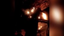 Vídeo mostra carro furtado pegando fogo em Cascavel