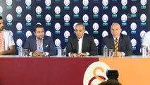 Galatasaray'da voleybolcular için toplu imza töreni - İSTANBUL