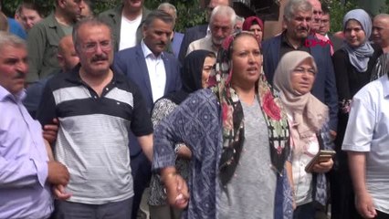 SAMSUN KAVGADA ÖLEN KAYMAKAMIN OĞLU İÇİN DEDE EVİNDE HELALLİK ALINDI