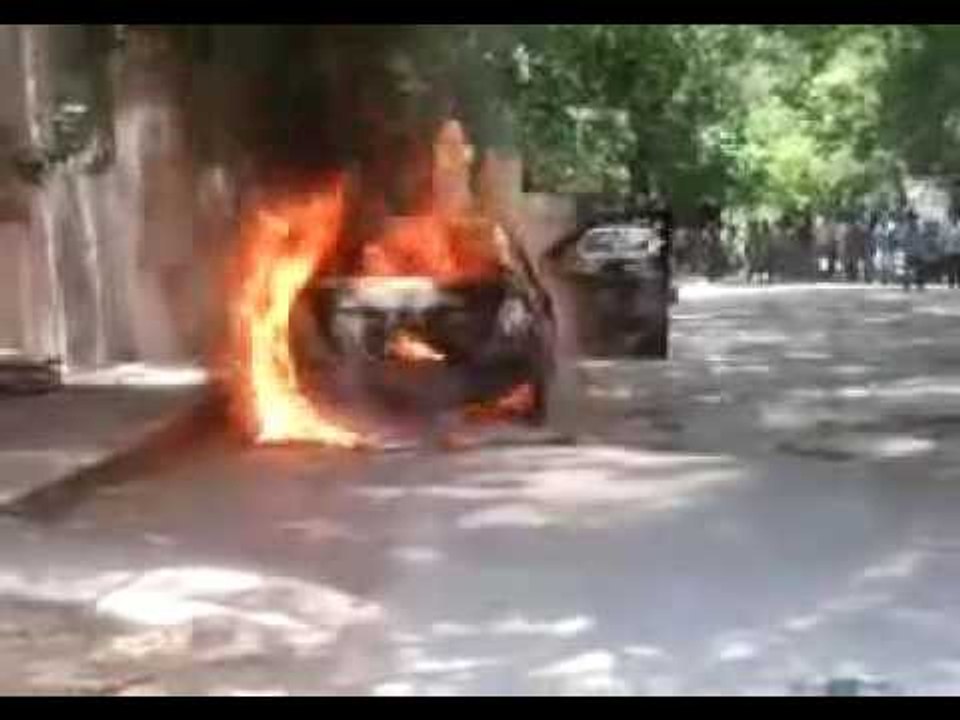 Woman 'burnt' to death in car in Chennai, husband booked