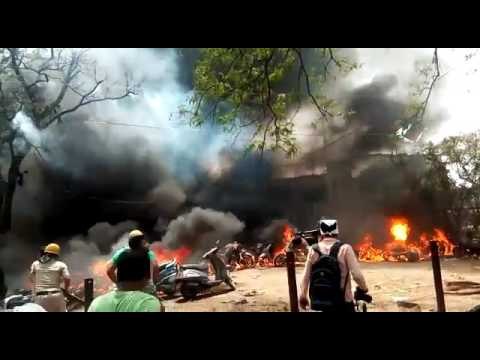 Over 200 vehicles gutted in parking lot blaze in Raipur station