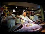 Japanese tycoon splurges USD 3 million on tuna! Have a look...