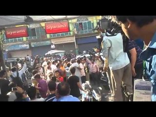 Télécharger la video: AIMIM and Congress supporters clash with each other in Hyderabad