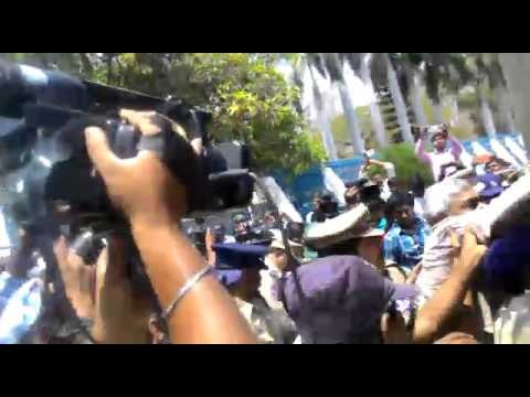 Chalo HCU: Police detain student protesters