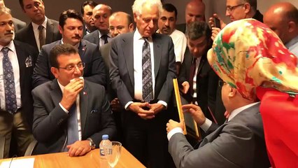 İmamoğlu mazbatasını ikinci defa aldı