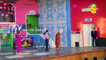 Nasir Chinyoti With Iftikhar Thakur and Khushboo Stage Drama Mr  Gaama Full Comedy Clip 2019
