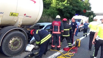 TEM Otoyolunda feci kaza: 1 ölü, 1 yaralı