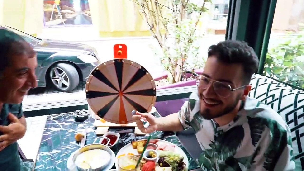 cark-bir-gunumu-yonetiyor-1-cevirme-1-gorev.mp4
