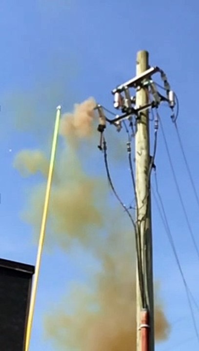 Lineman Makes Some Sparks