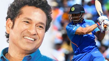 தோனி பேட்டை உயர்த்தியது உங்களுக்குத்தான்... சச்சினுக்கு பதிலடி கொடுத்த ரசிகர்கள்