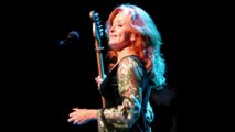 A Guitar Story  Bonnie Raitt