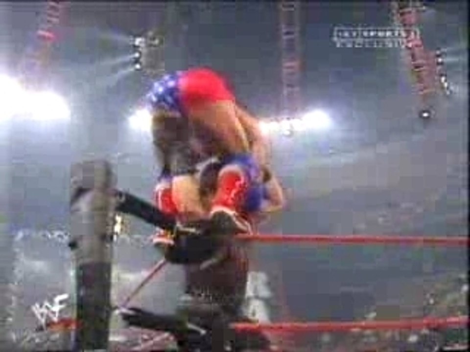 Wwe - Kane destroy kurt angle