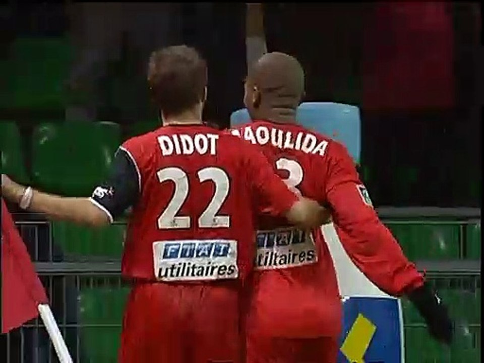 11/12/04 : Toifilou Maoulida (76') : Rennes  - Lens (3-1)