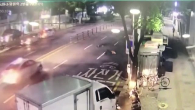 무면허 뺑소니범 잡고 보니 수배자 중한 처벌 두려워서... / YTN