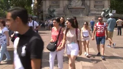 Tải video: Media Europa se achicharra por una ola de calor que eleva el termómetro a 44 grados