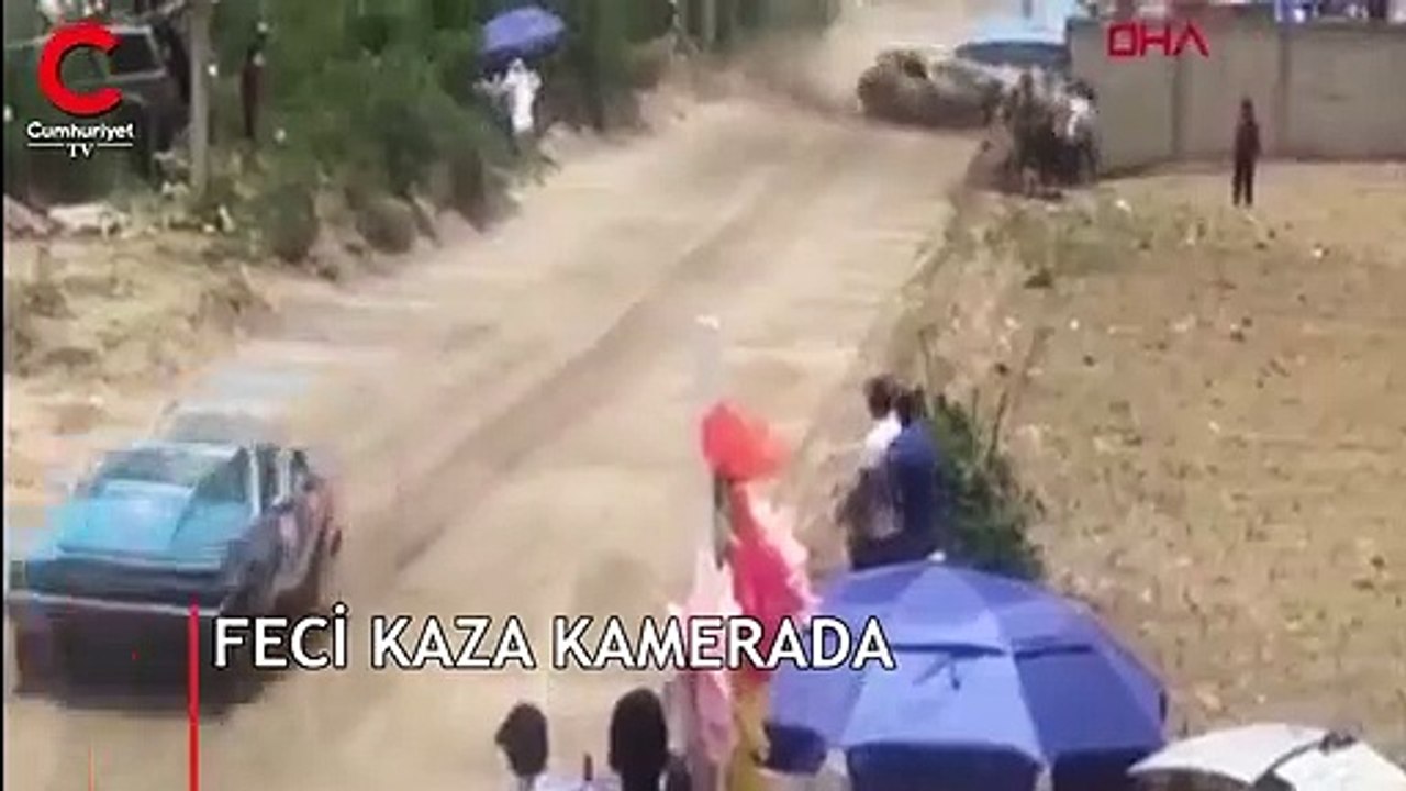 Amatör kamera korkunç anı böyle kaydetti: 1 ölü, 4 yaralı