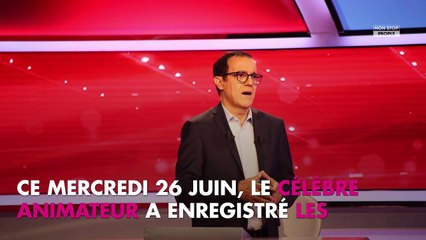 Скачать видео: Motus : De nombreuses célébrités présentes pour la dernière de Thierry Beccaro