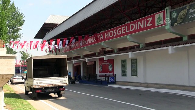 Askerler Kırkpınar için Tunca Nehri'ne portatif köprü kurdu - EDİRNE