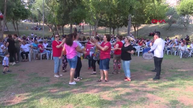 ADANA İstanbul'da oy kullanan seçmene mangal partisi