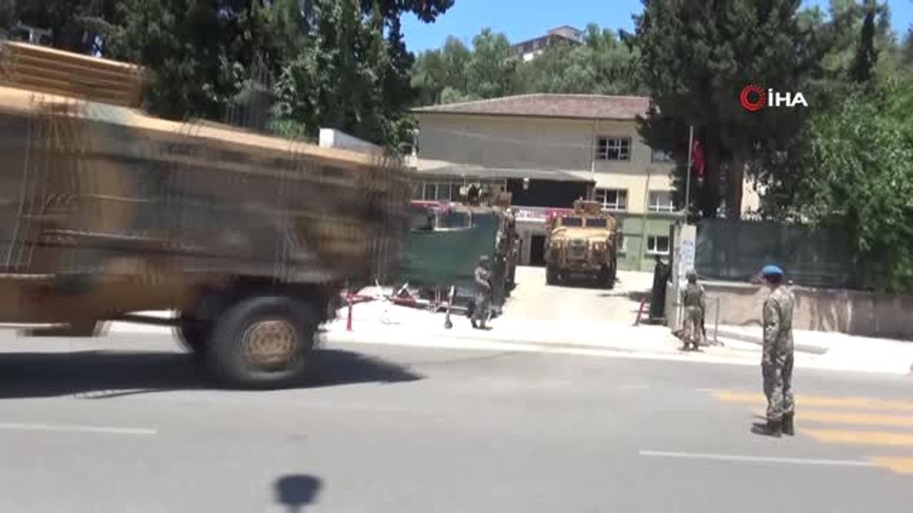 Sınıra askeri sevkiyat devam ediyor