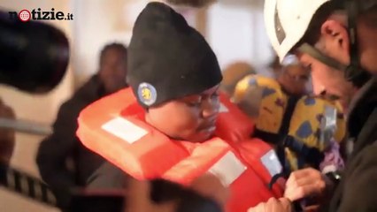 Sea Watch 3, Carola Rackete indagata per favoreggiamento dell'immigrazione clandestina | Notizie.it