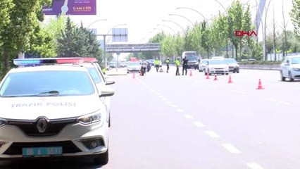 Altın rengi lüks otomobilin sürücüsüne para cezası