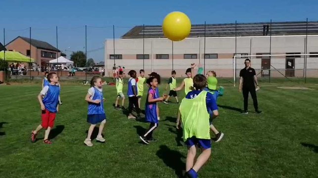 Mouscron: les élèves des écoles libres participent à une journée sportive
