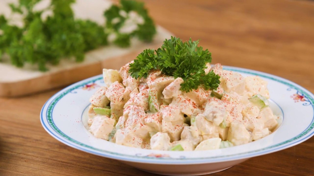 Old-Fashioned Chicken Salad