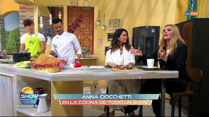 Recibimos en la cocina de Todo Un Show a una gran actriz, ella es Anna Ciocchetti.