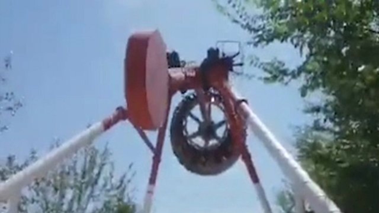 Lunapark feci kaza: 1 ölü, 4 yaralı