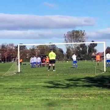 Ce footballeur va marquer le coup franc de sa vie