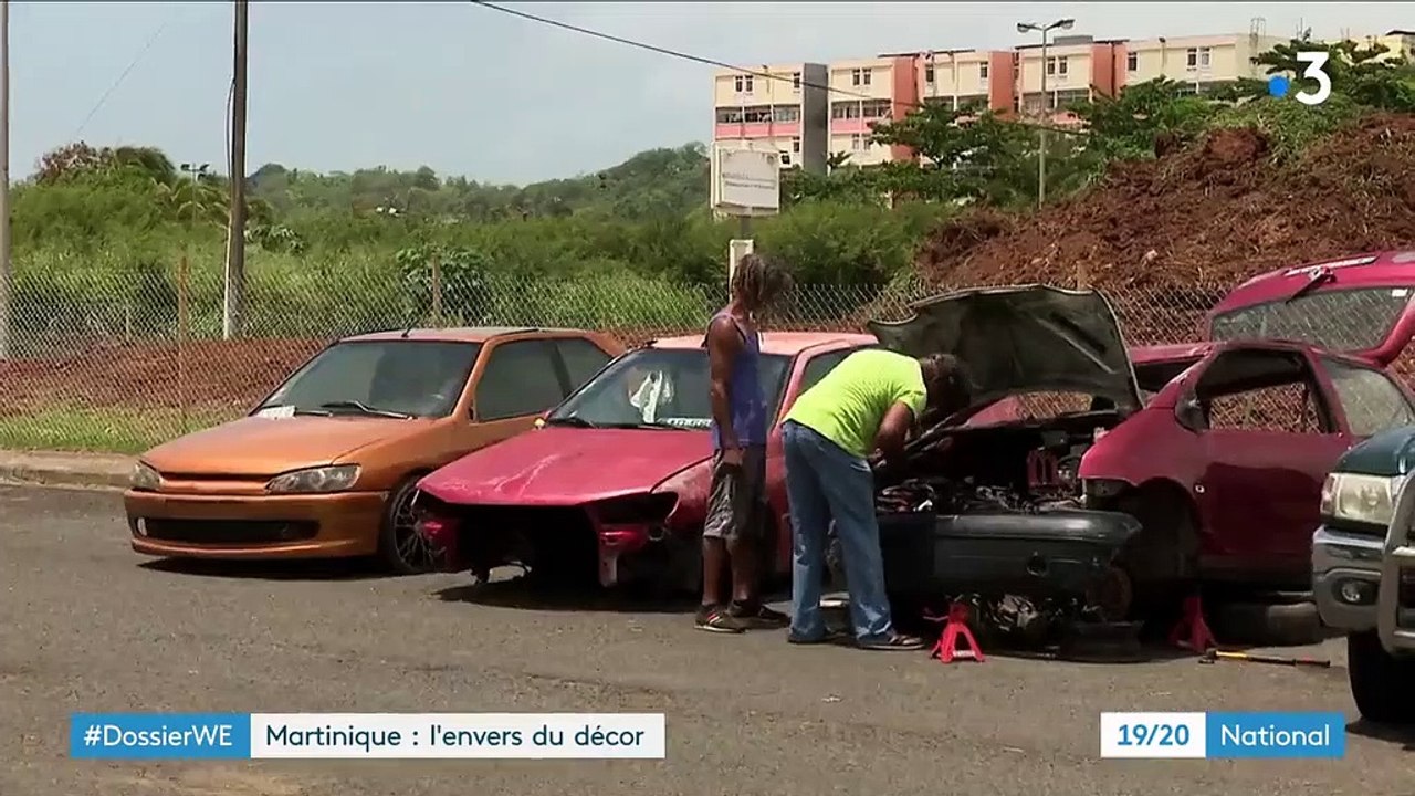 Martinique : chasse aux épaves de voitures