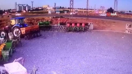 Siverek'te kamyonete arkadan çarpan otomobil böyle alev aldı