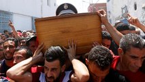 La Tunisie a rendu un dernier hommage au policier mort dans les attaques de Tunis