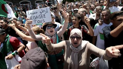 الجزائر.. جمعة جديدة وانتشار أمني كثيف وتمسك بالمطالب