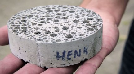 Self Healing Concrete