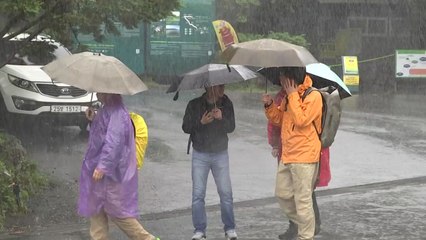 전국 곳곳에 '물 폭탄'...얼마나 내리나? / YTN