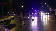 Otomobil bariyere ve polis aracına çarptı: 8 yaralı - İSTANBUL