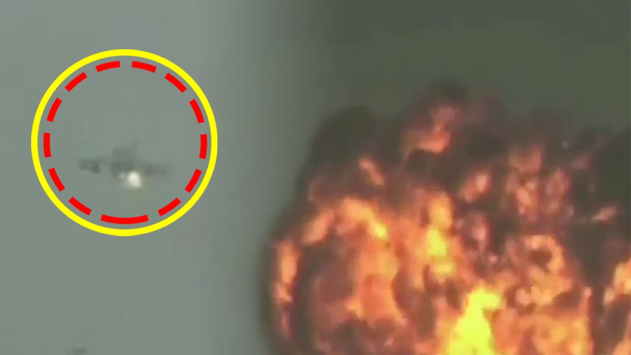 IAF Jaguar Aircraft के Engine Failure के बाद Pilot ने सूझबूझ से कराई Emergency Landing | वनइंडिया