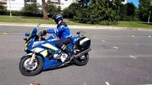 Des motards révisent leurs gammes avec les motocyclistes de la gendarmerie