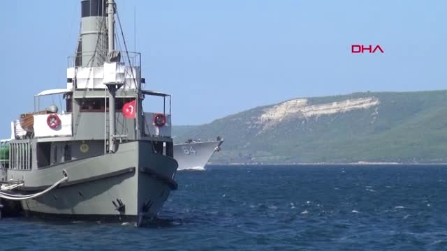 ÇANAKKALE ABD savaş gemisi 'USS Carney' Çanakkale Boğazı'ndan geçti
