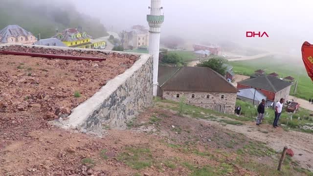 GÜMÜŞHANE Taşköprü Yaylası'nda kaçak yapılar yıkıldı