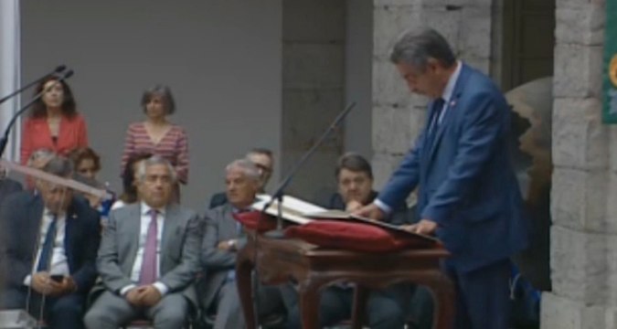 Revilla toma posesión como presidente de Cantabria